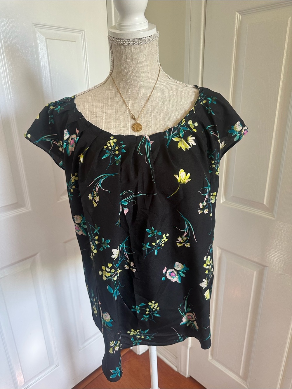 Black Floral Women's Top